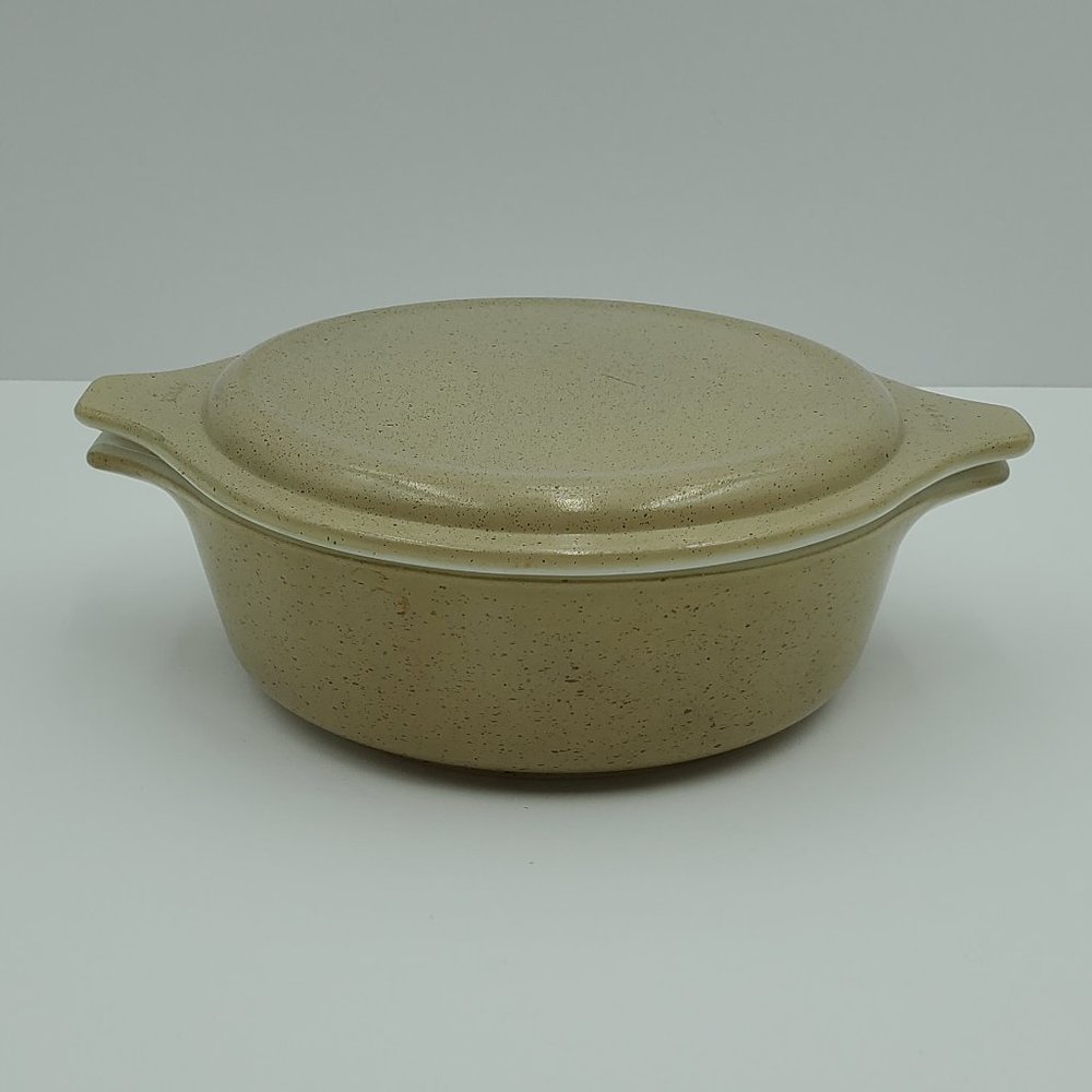 Pyrex Homestead Tan Brown Speckled Casserole Dish with Lid #471 1 Pint